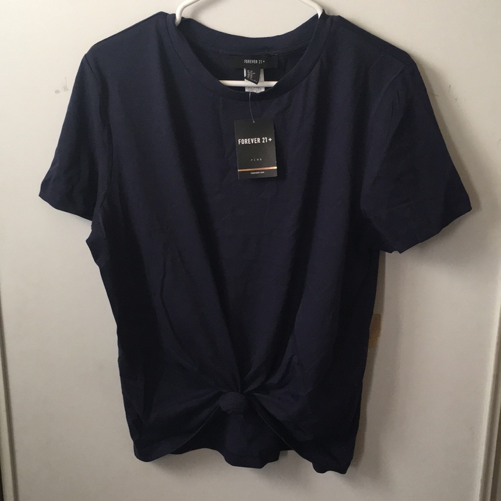 Front tie knot t-shirt